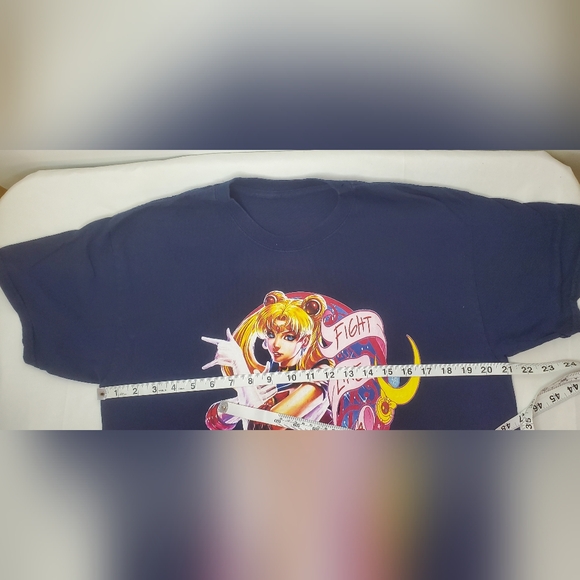 Y2k Sailor Moon Size M Graphic Tee "Fight Like A Girl" Ptp 21" (Missing Hangtag) - Picture 6 of 7
